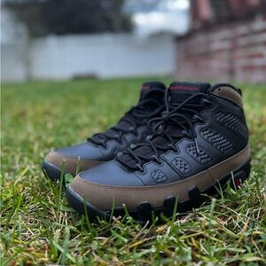 Jordan “Olive” 9 Retro